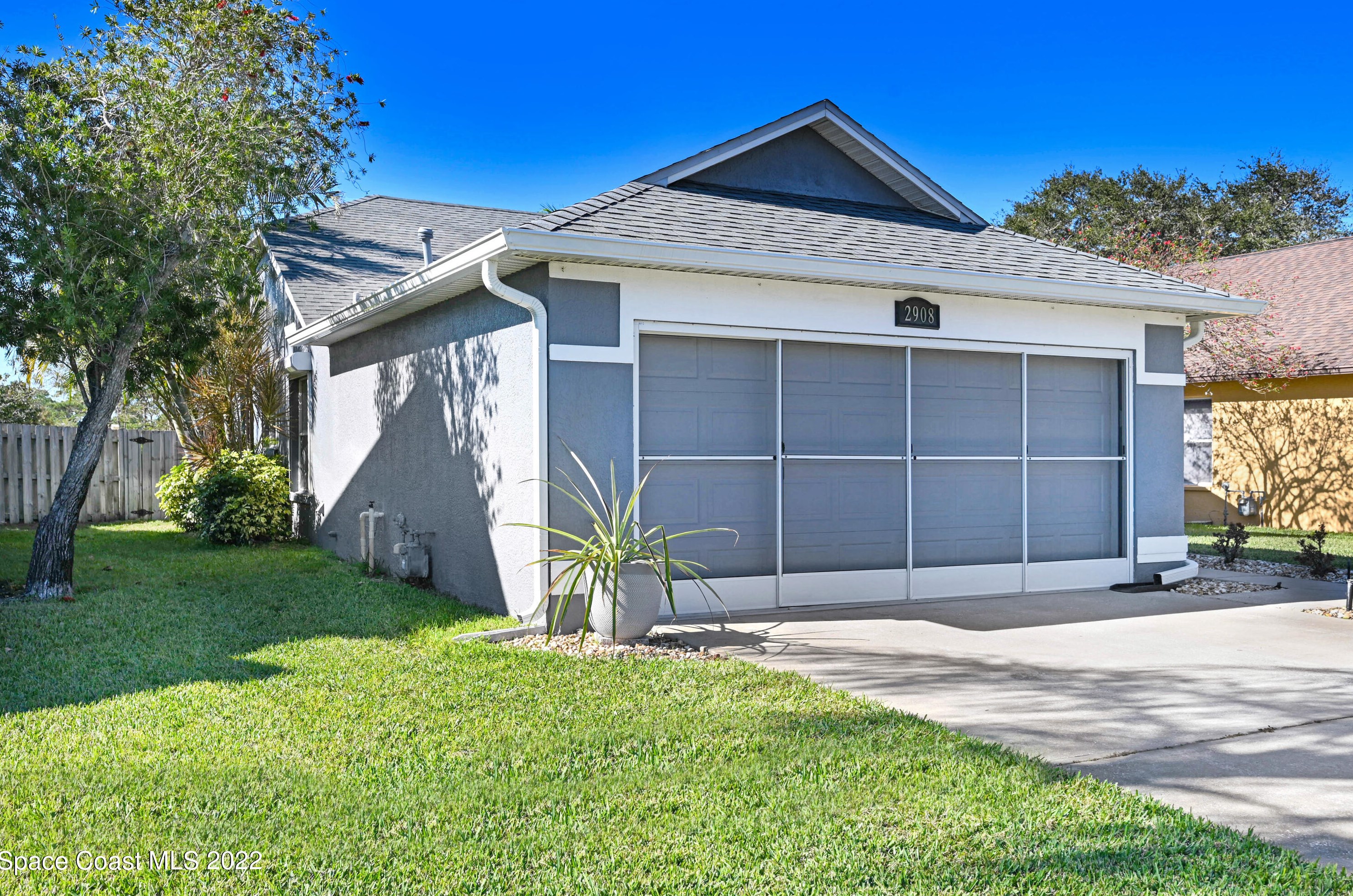 2908 Pebble Creek St, Melbourne FL  32935-7157 exterior