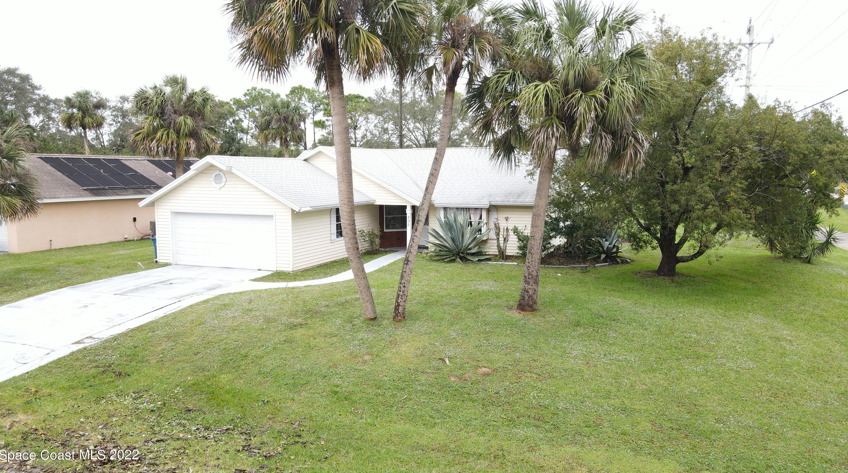 895 Brisbane St, Melbourne, FL 32907-1622