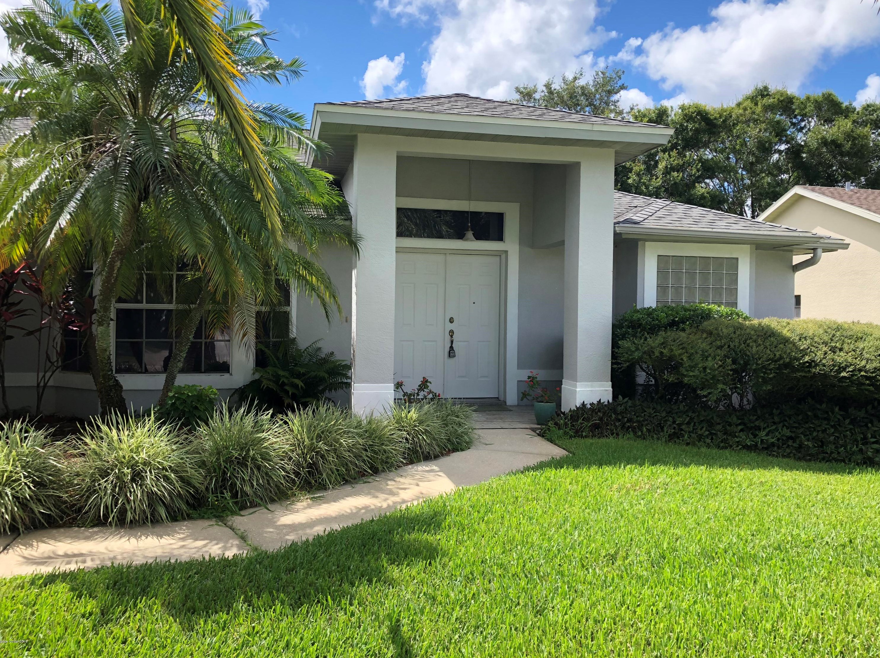 615 Sheridan Woods Dr, Melbourne, FL 32904