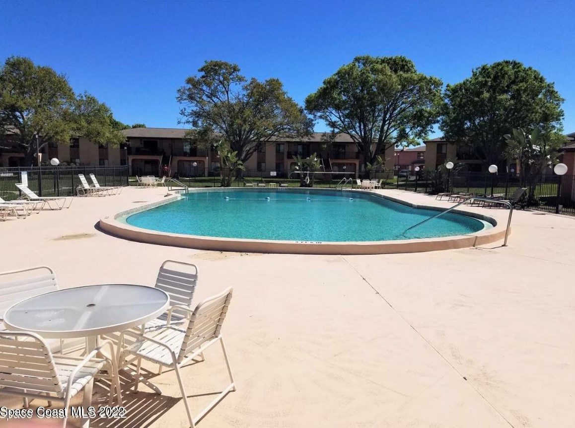 165 San Juan Cir, Melbourne FL  32935-5423 exterior