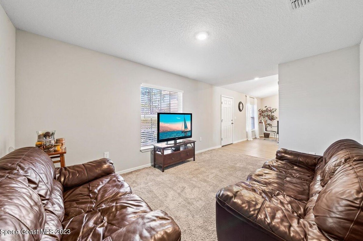 499 Ellington Ave, Melbourne FL  32909-4126 exterior