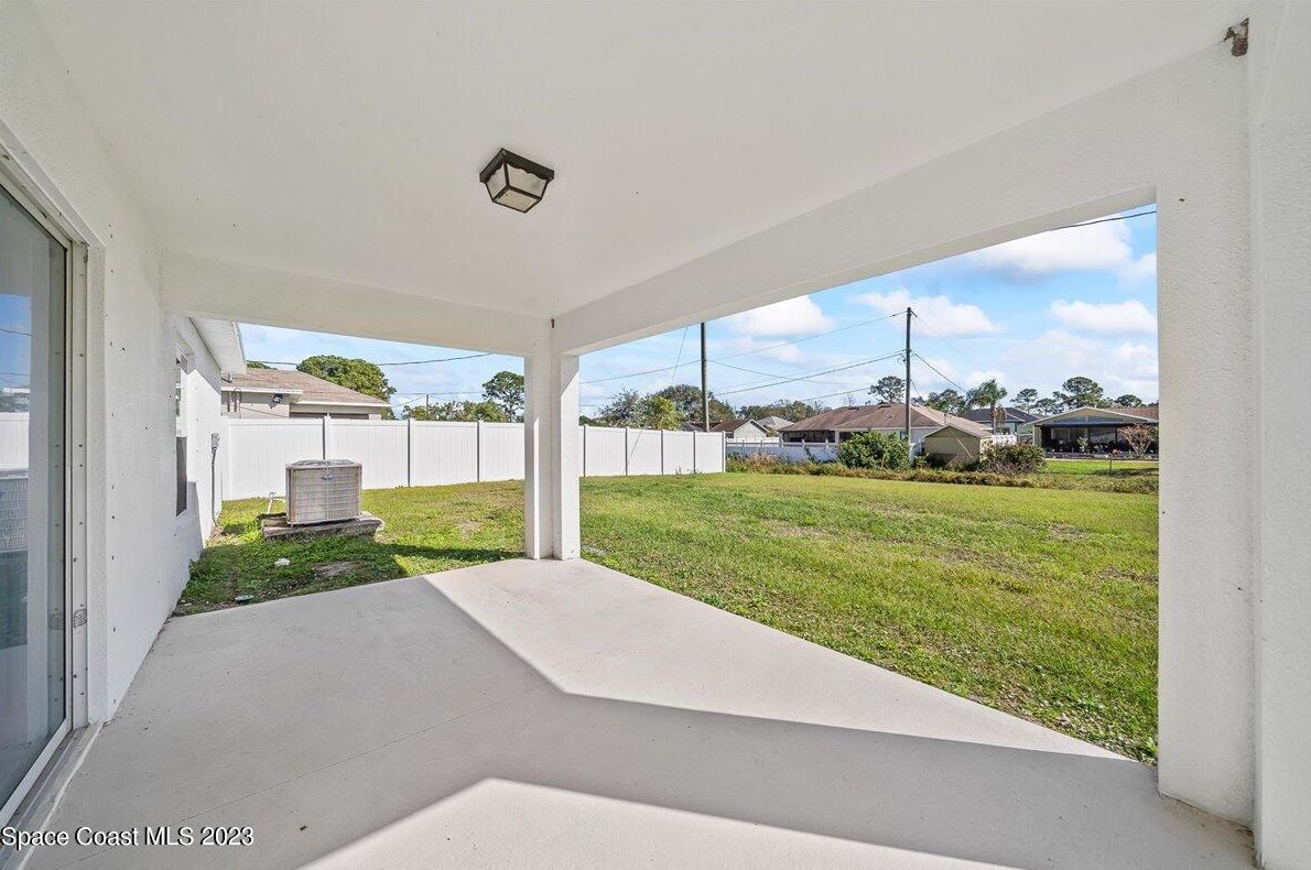 499 Ellington Ave, Melbourne FL  32909-4126 exterior