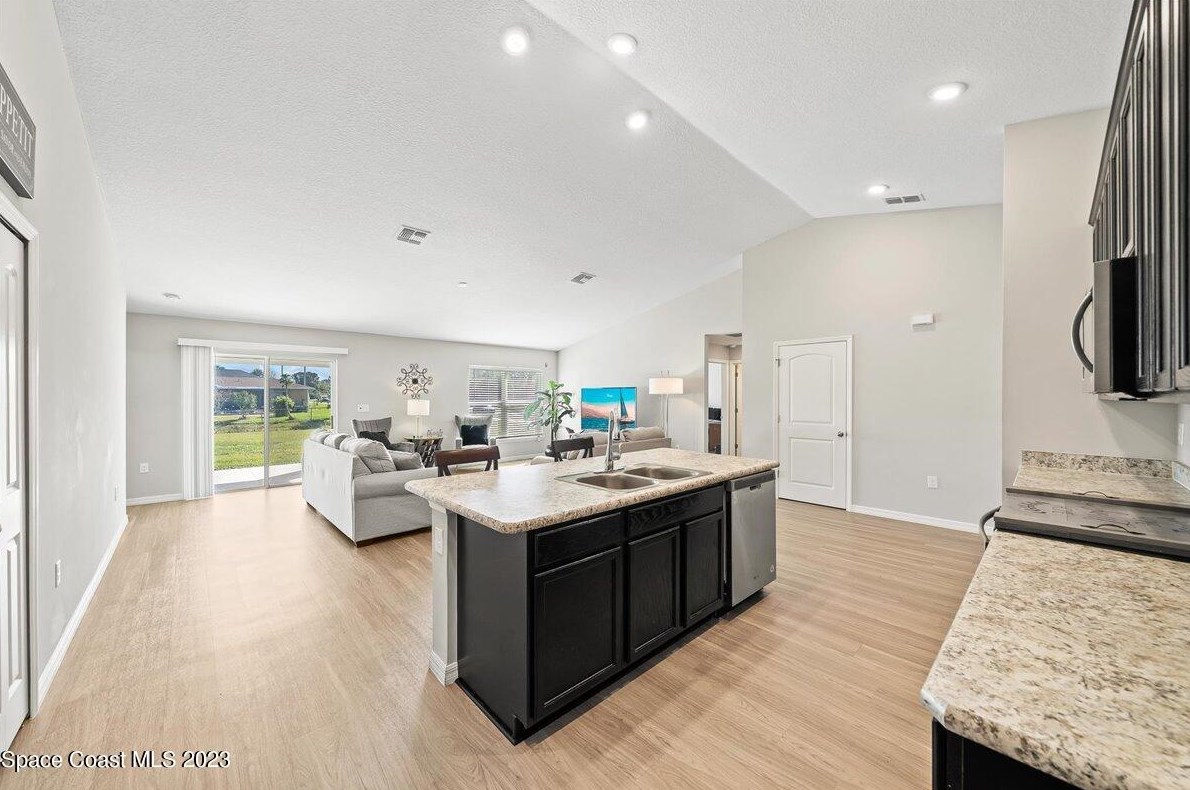 499 Ellington Ave, Melbourne FL  32909-4126 exterior