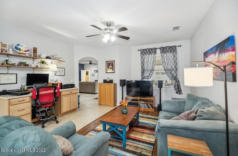 281 Grouper Cir, Melbourne, FL 32909-3683