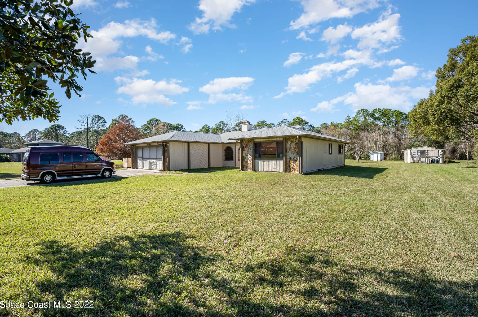 3748 E Er Smyth Dr, Mims, FL 32754