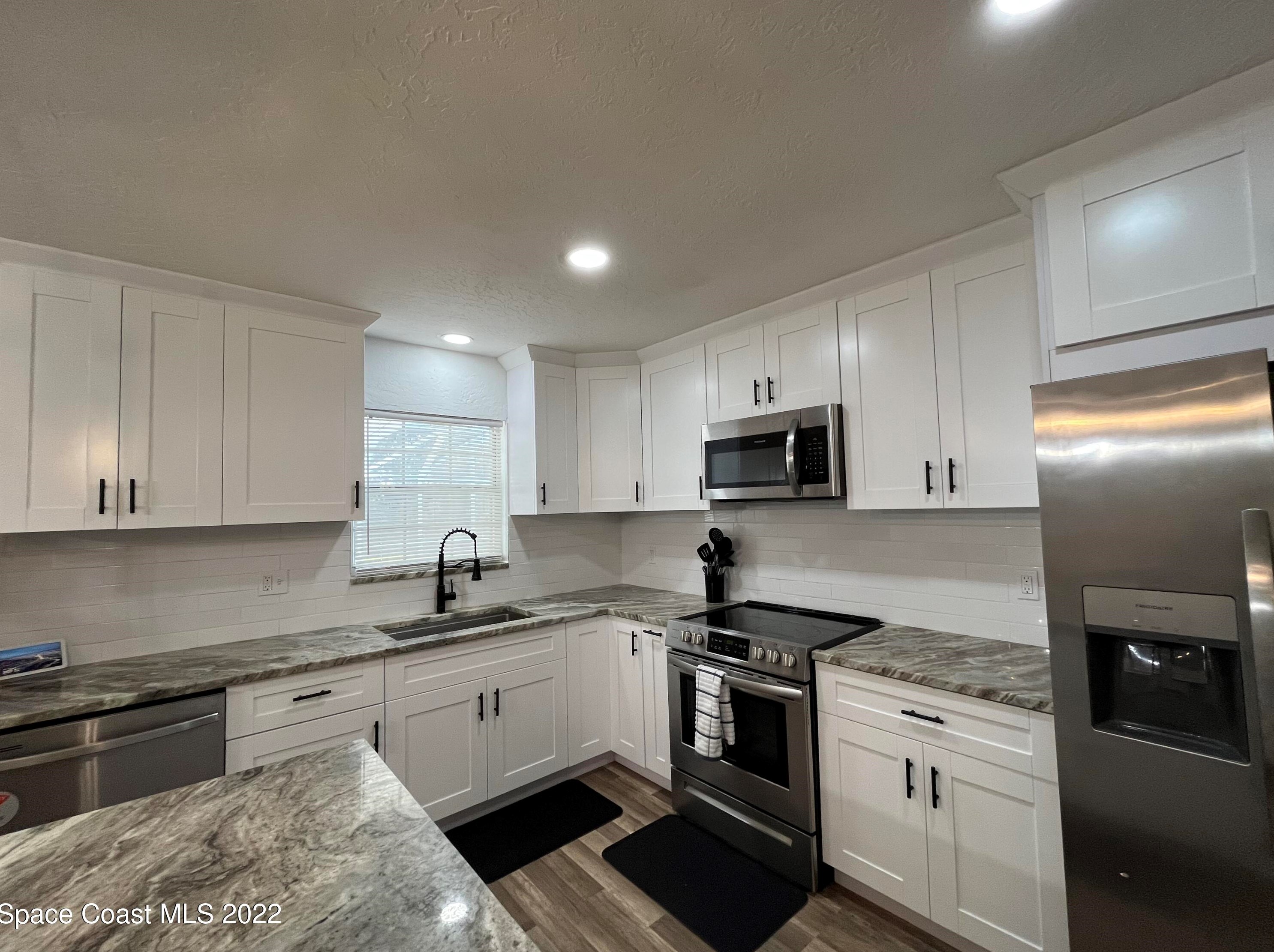 2906 Chipper Dr Ne, Melbourne, FL 32905