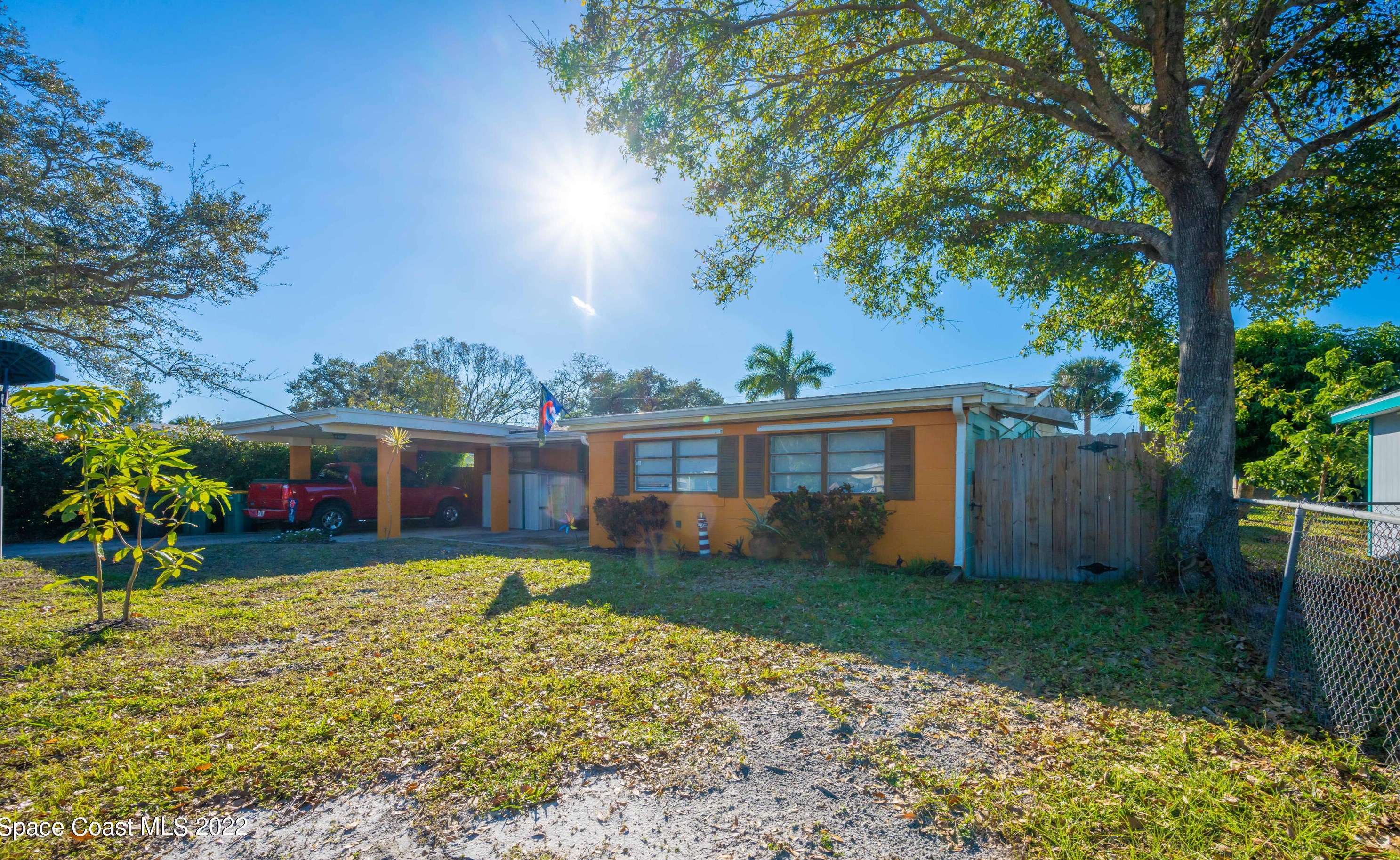 816 Glenmore Cir, Melbourne, FL 32901-4106