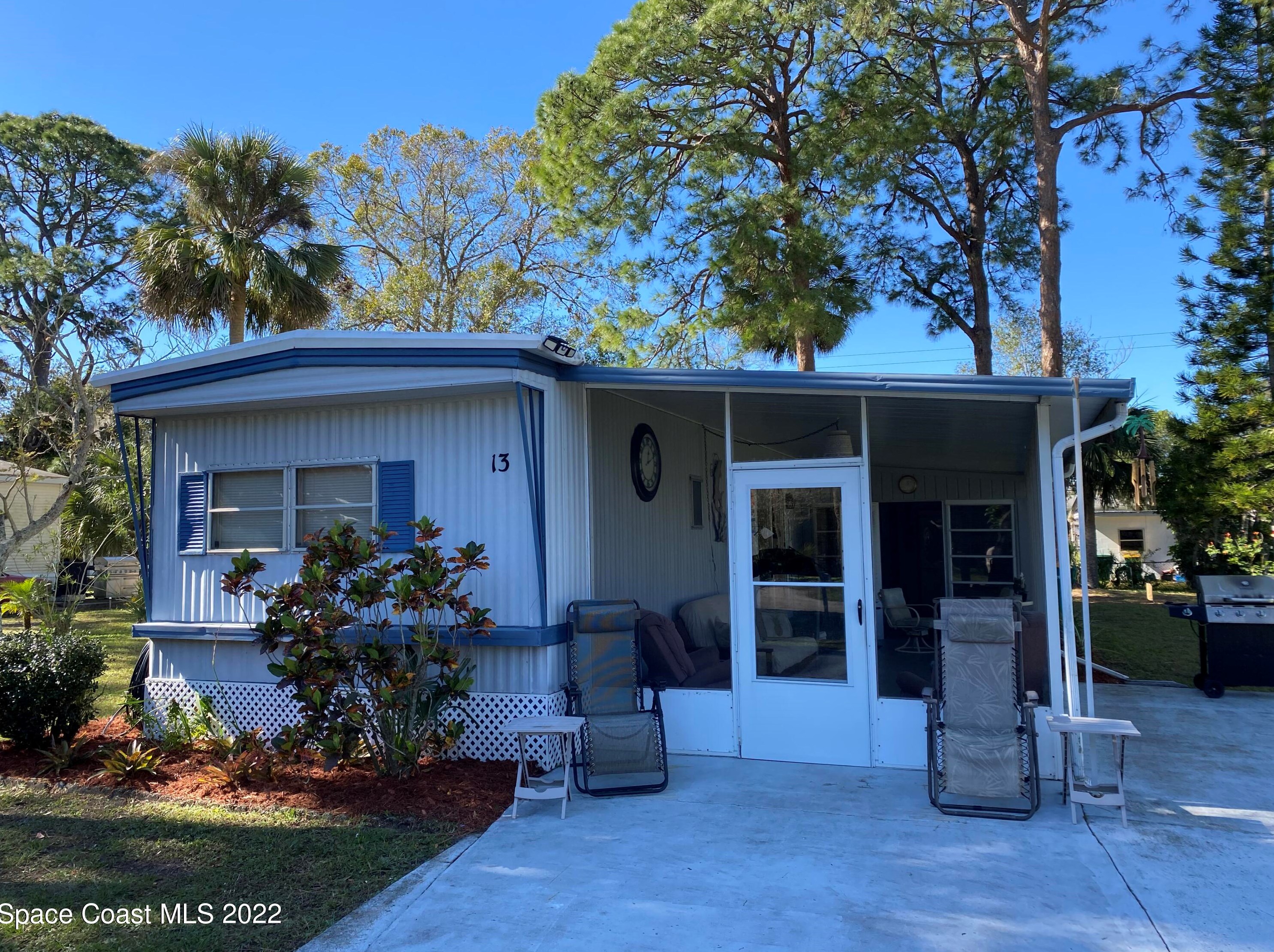 13 Paul Rene Dr, Melbourne, FL 32904-1980