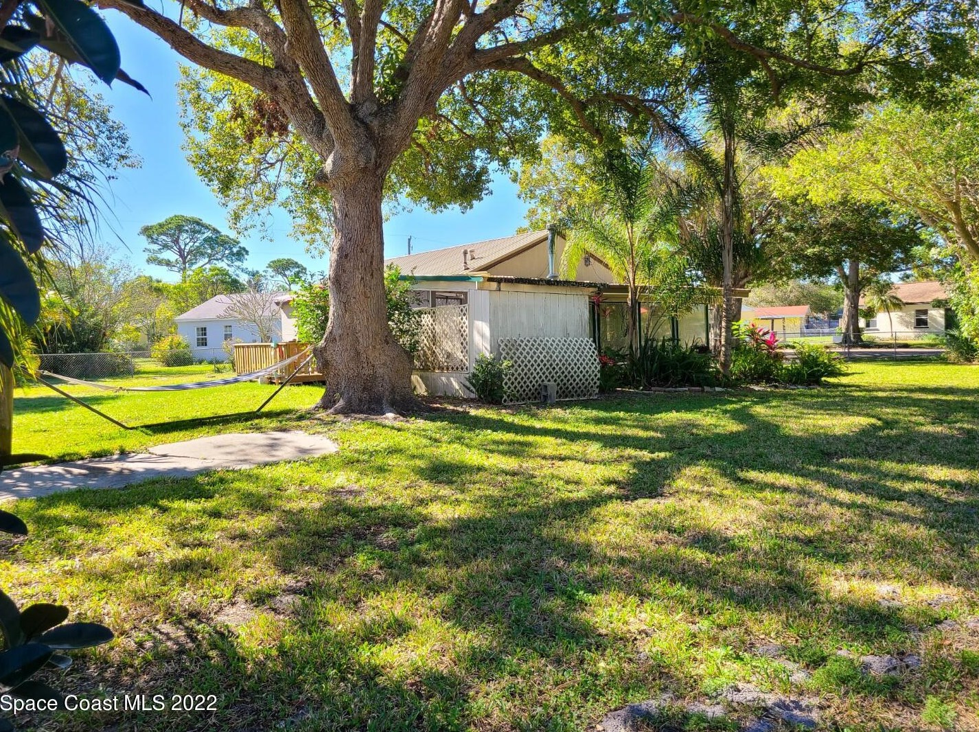 1256 Lenora Dr, Merritt Island, FL 32952-5115