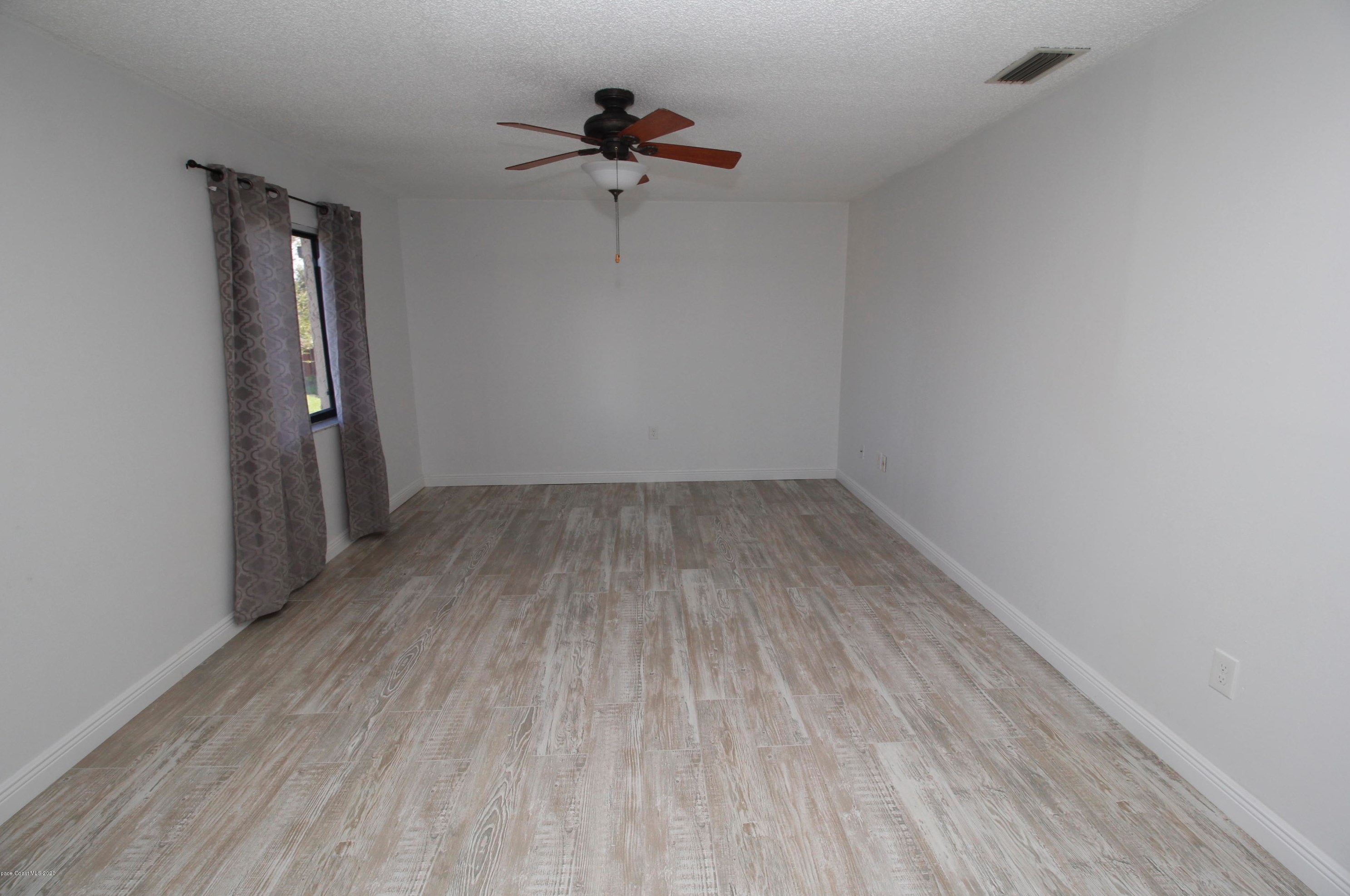 217 San Juan Cir, Melbourne FL  32935-5468 exterior