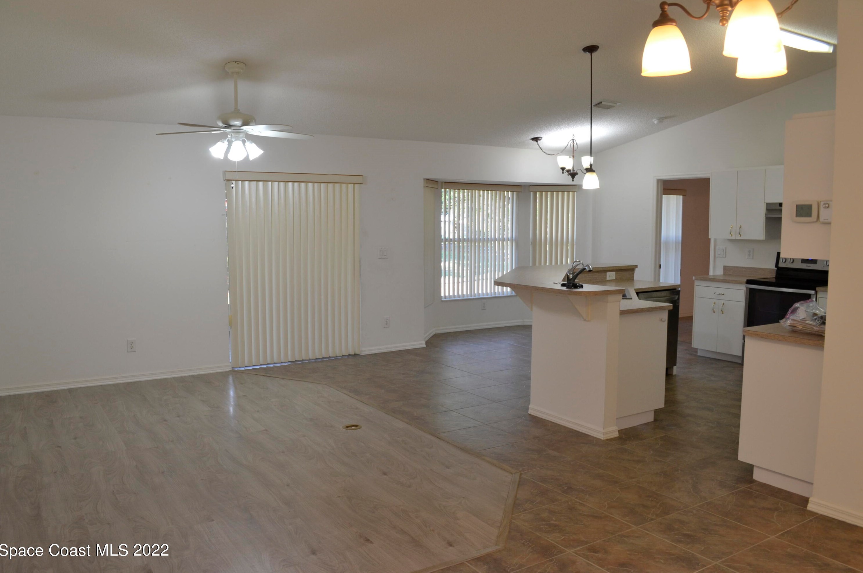 4048 Arlington Ave, Mims, FL 32754