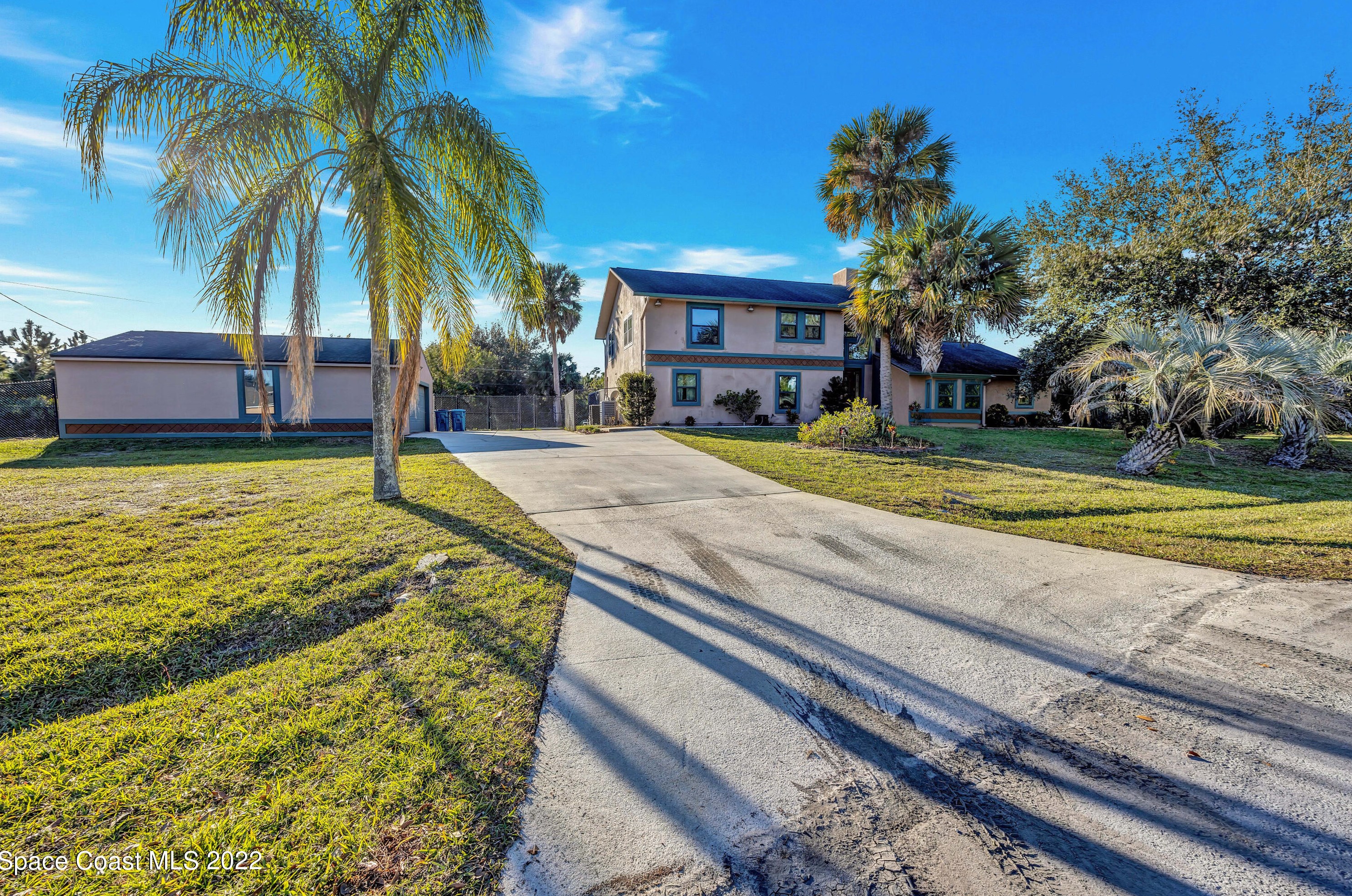 250 Gamewell Rd, Melbourne, FL 32908-1207