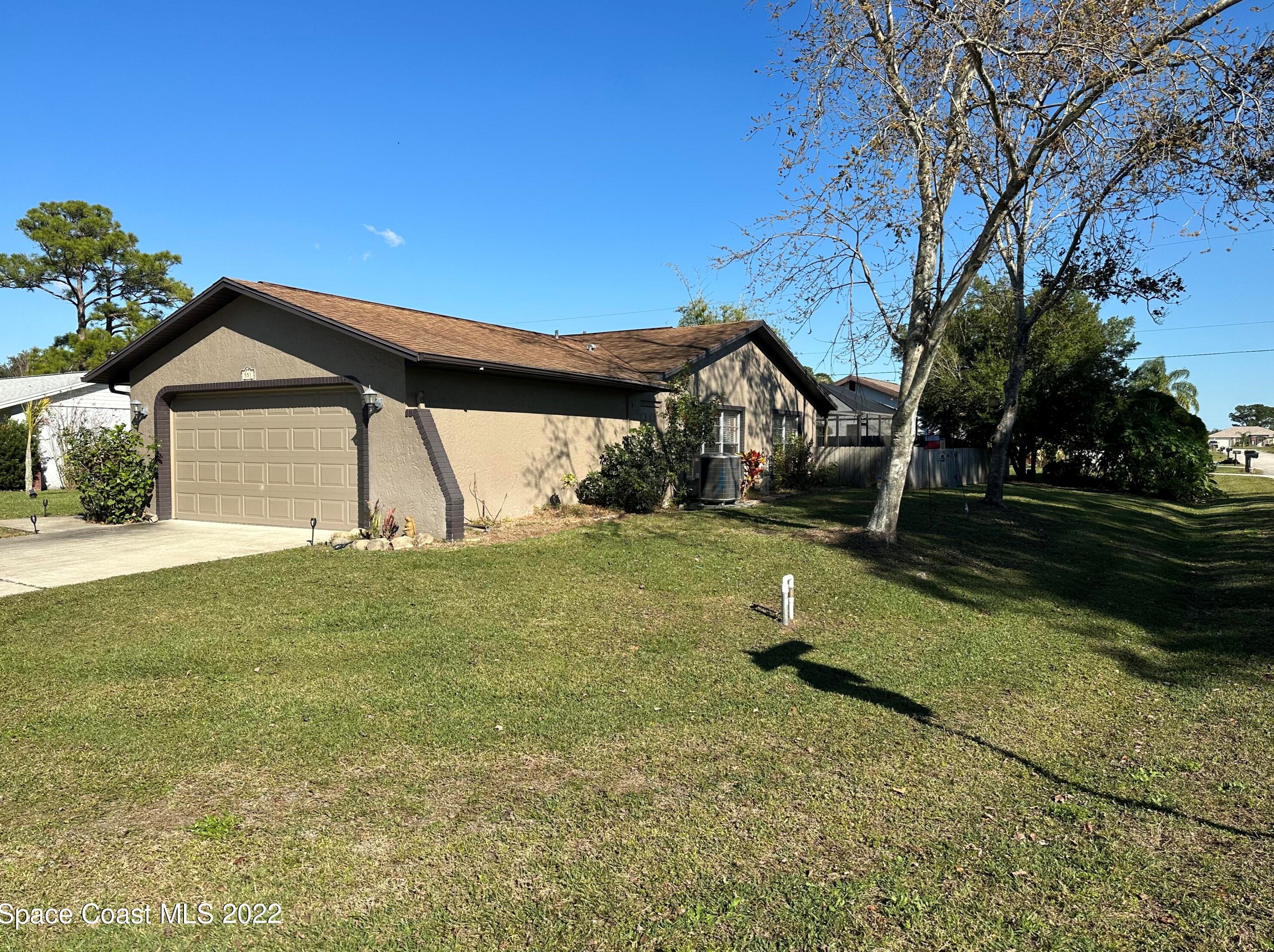551 Charlotta Ave, Melbourne, FL 32909-4140