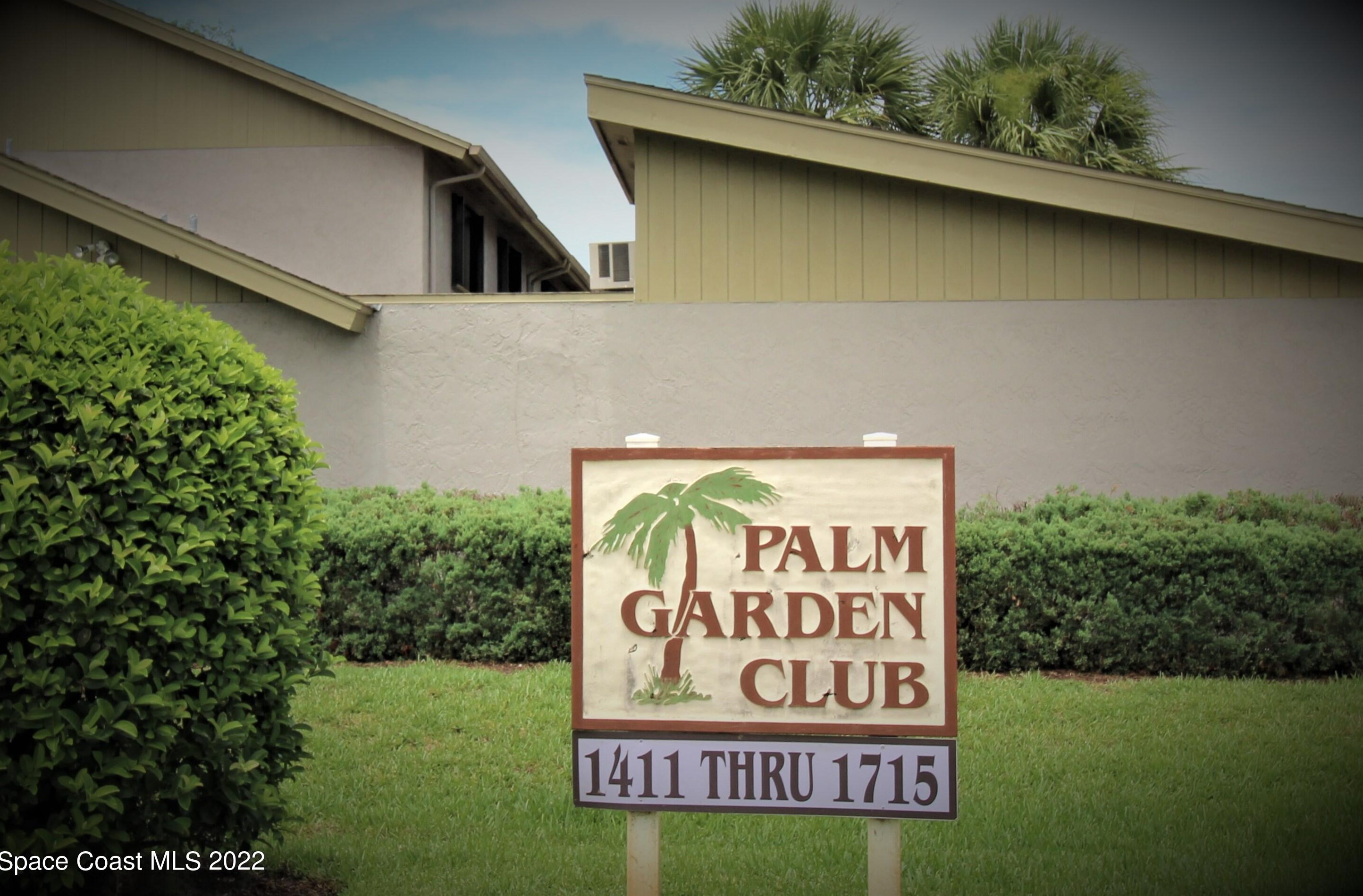 1613 Club Gardens Dr, Melbourne, FL 32905-6530