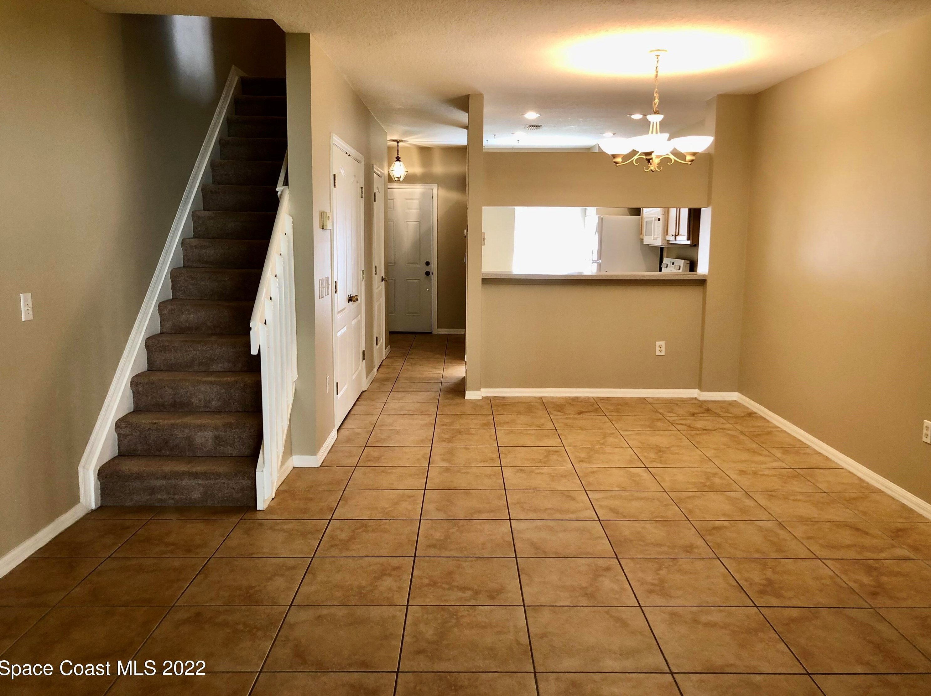 310 Steeplechase Ln, Melbourne, FL 32940-8137