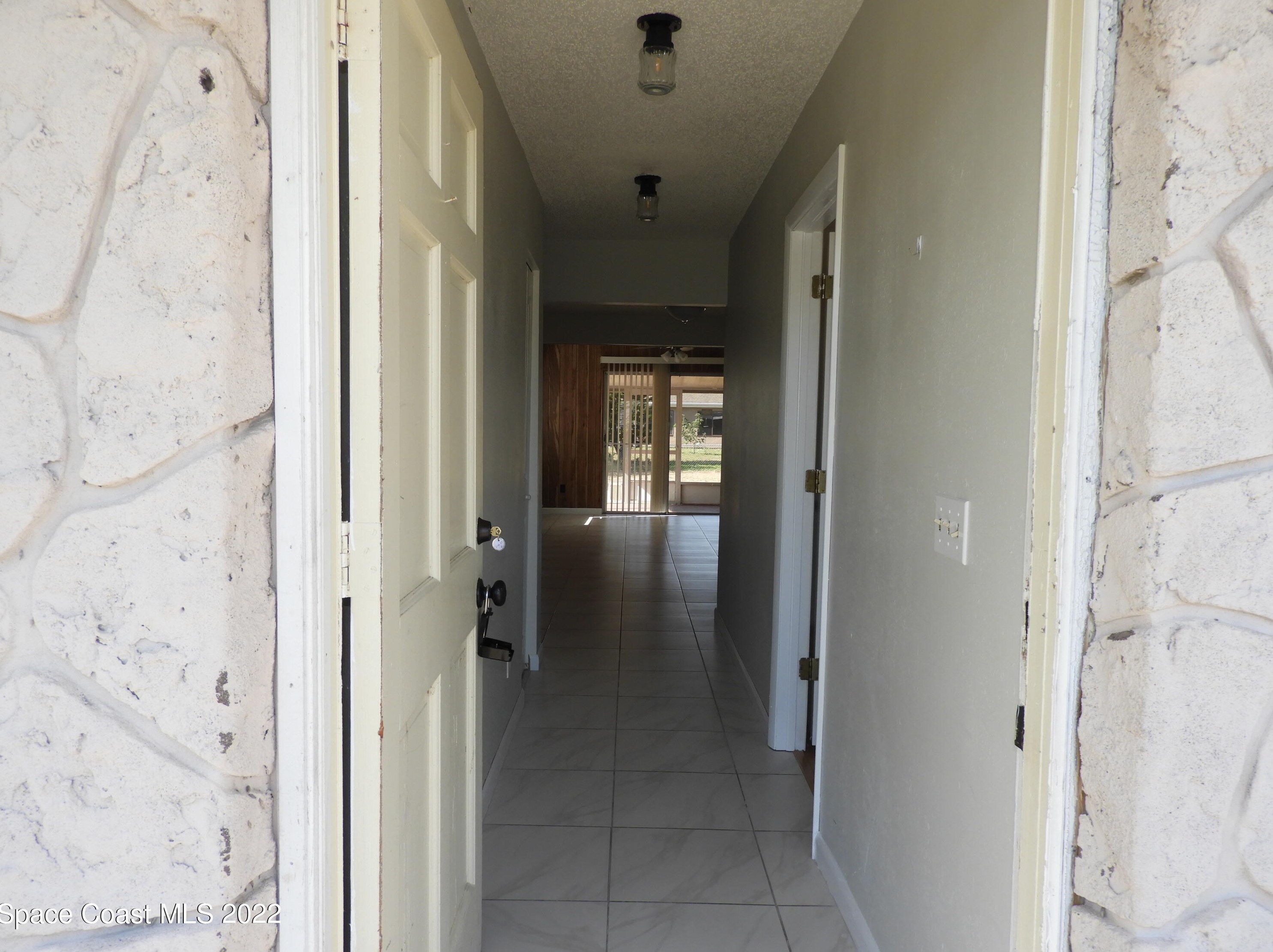 742 Aragon Ave Ne, Melbourne, FL 32905