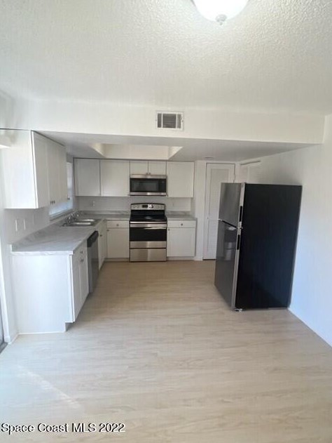 2260 W New Haven Ave, Melbourne, FL 32904