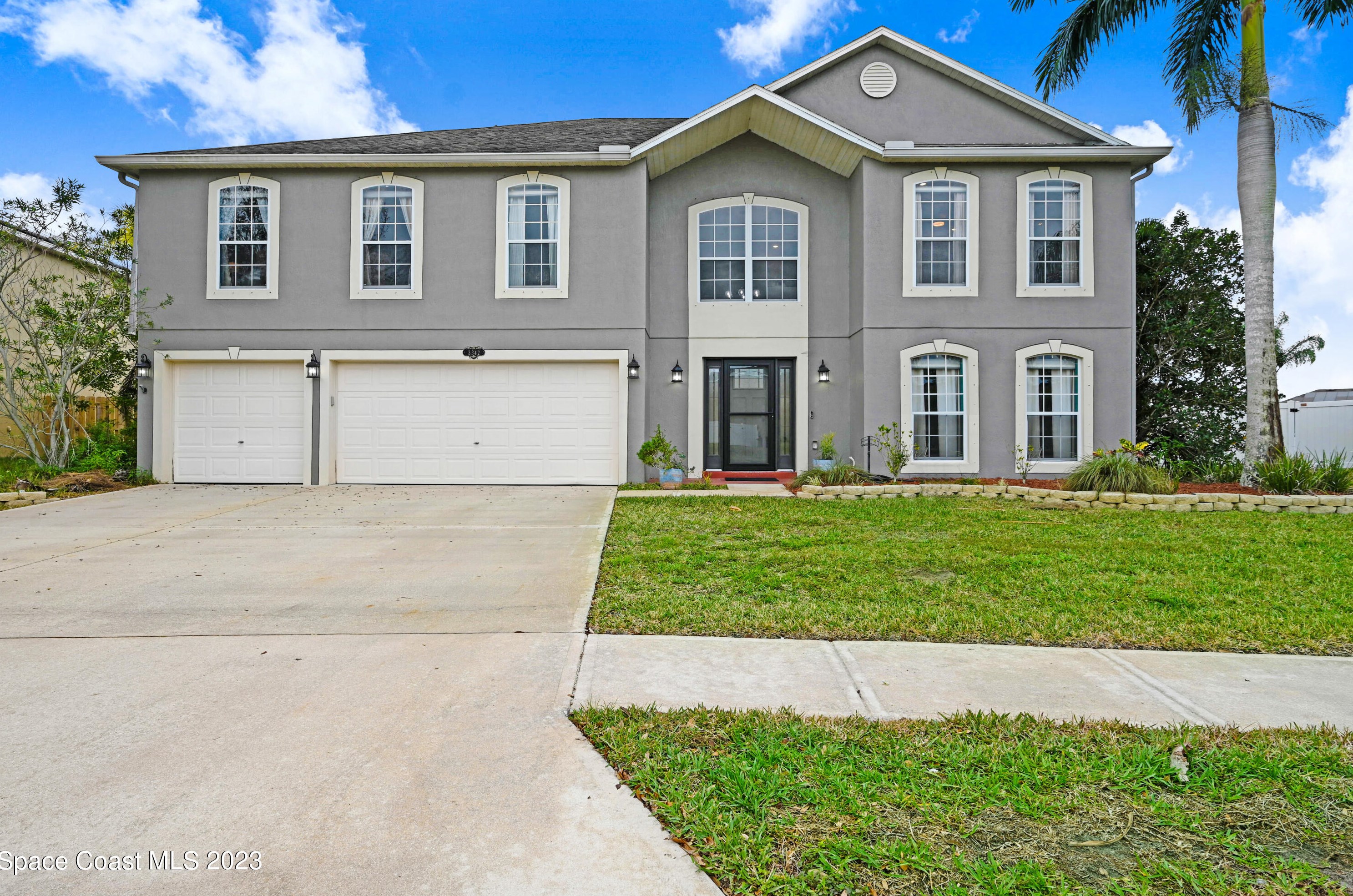3342 Dione St, Melbourne, FL 32904-7581