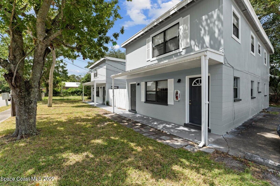 270 N Robbins Ave, Titusville, FL 32796