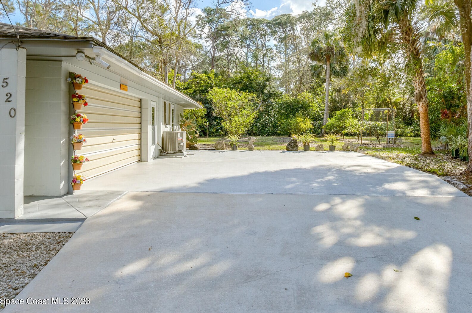 520 Platt Cir, Melbourne, FL 32904-2530