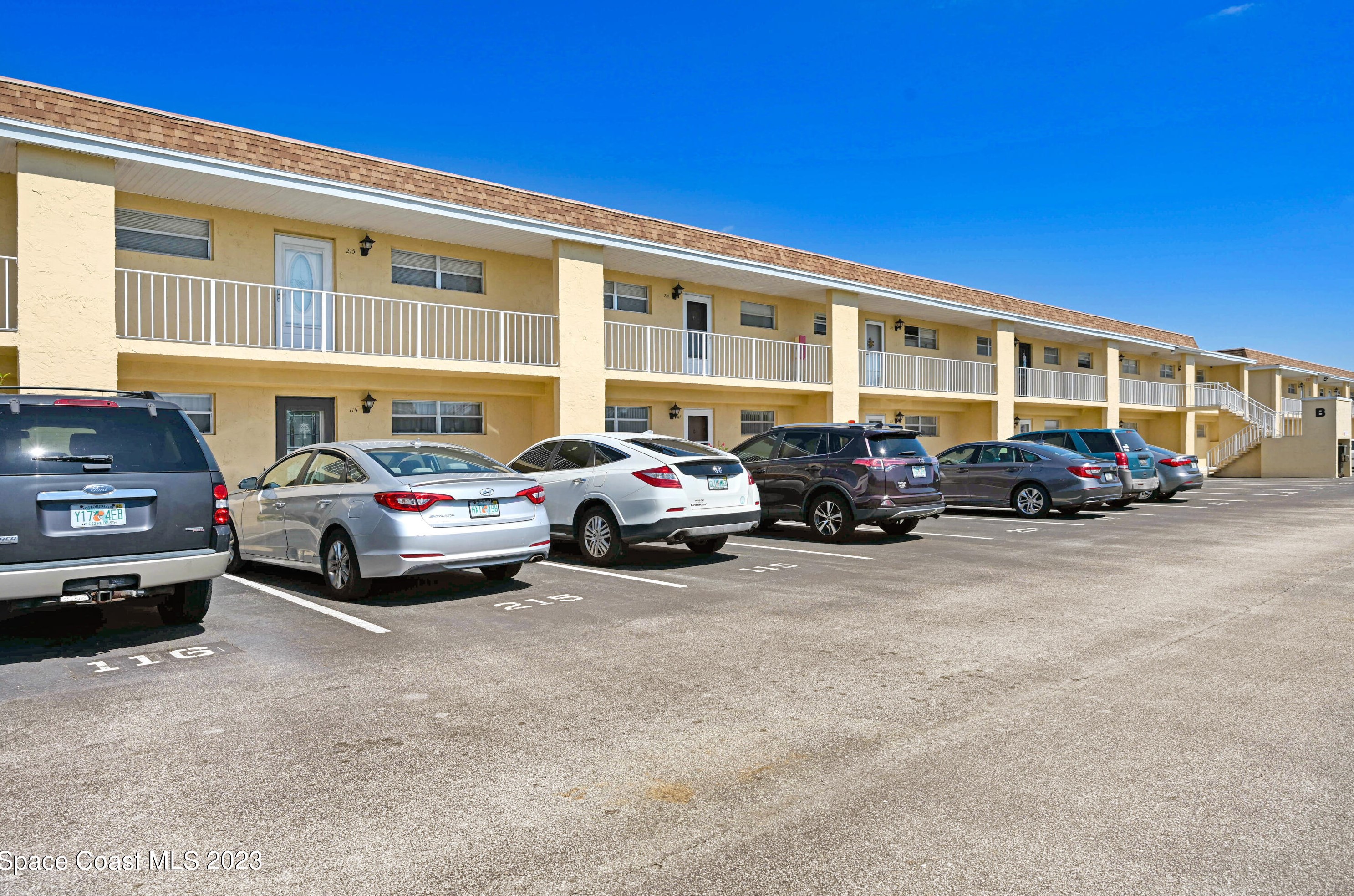 2135 N Courtenay Pkwy #b211, Merritt Island, FL 32953
