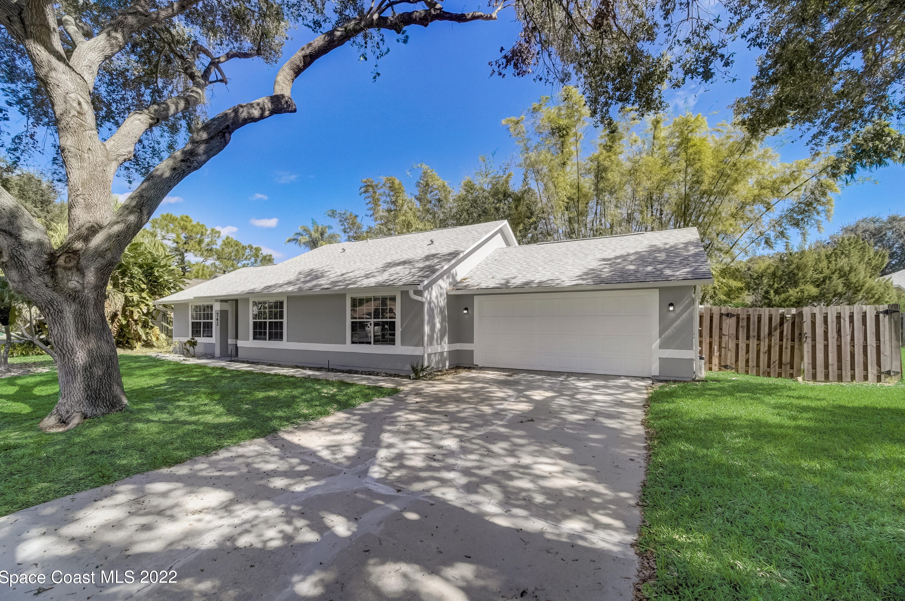 743 Flora Linda Dr, Melbourne FL  32940-7006 exterior