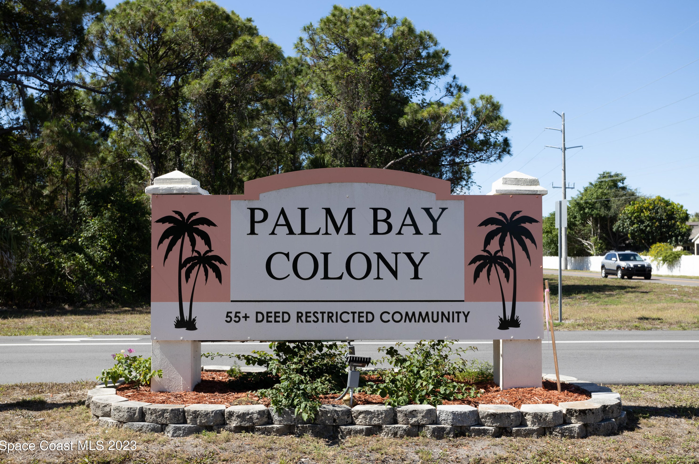 1831 Live Oak St, Melbourne, FL 32905-3311