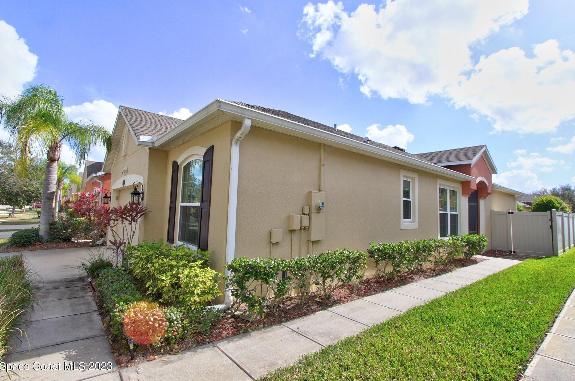 3161 Arden Cir, Melbourne, FL 32934-8771