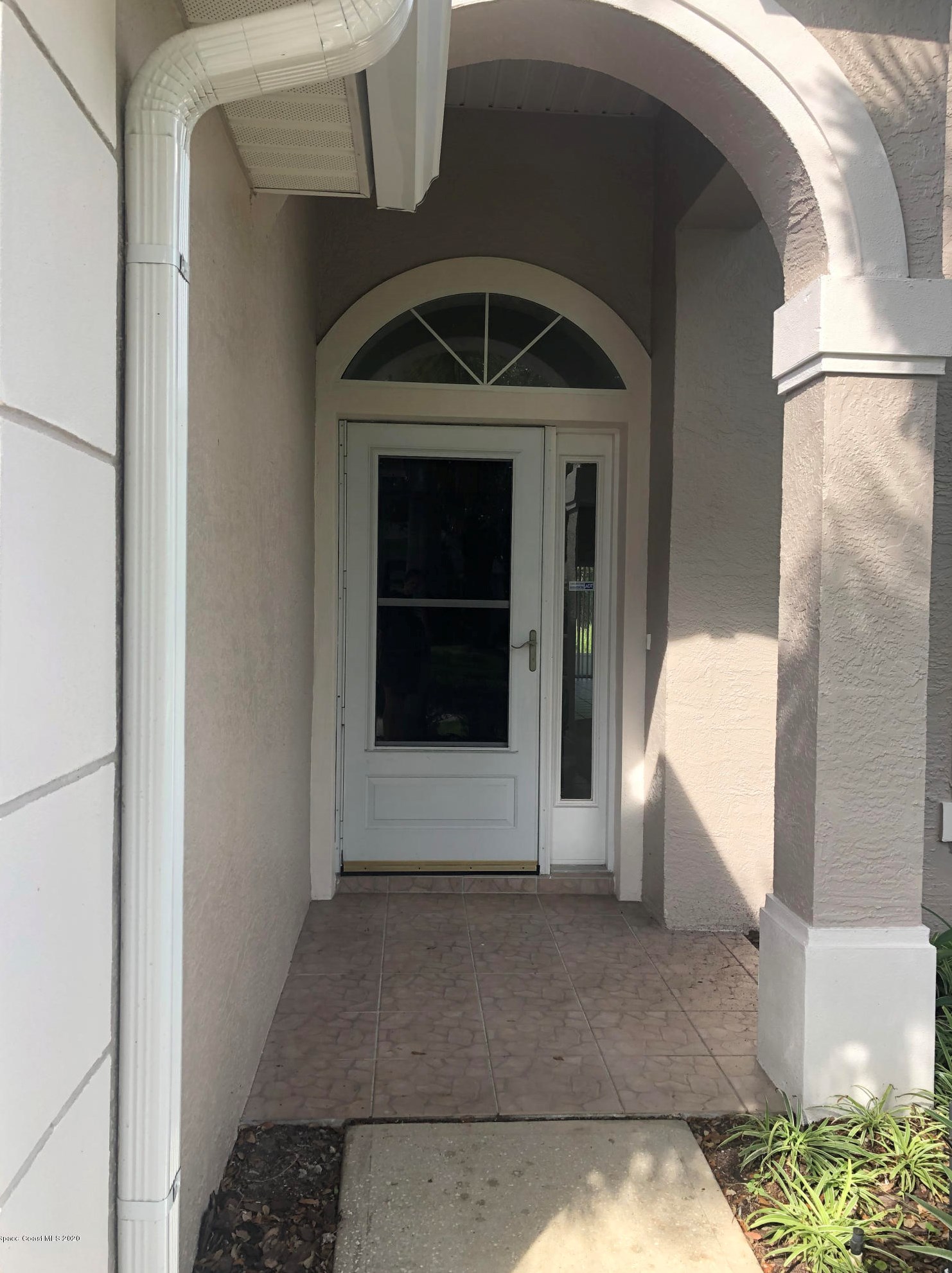 2061 Twelve Oaks Dr Se, Melbourne, FL 32909