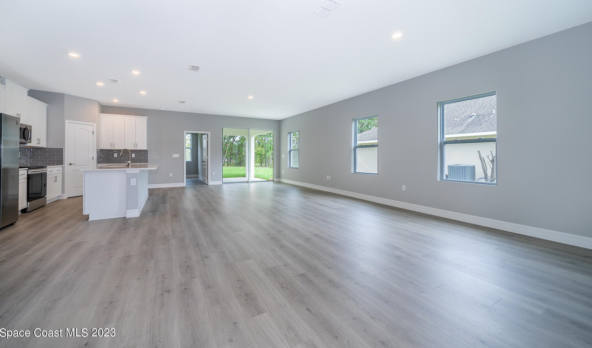 209 Tatum Rd, Melbourne, FL 32908-6820