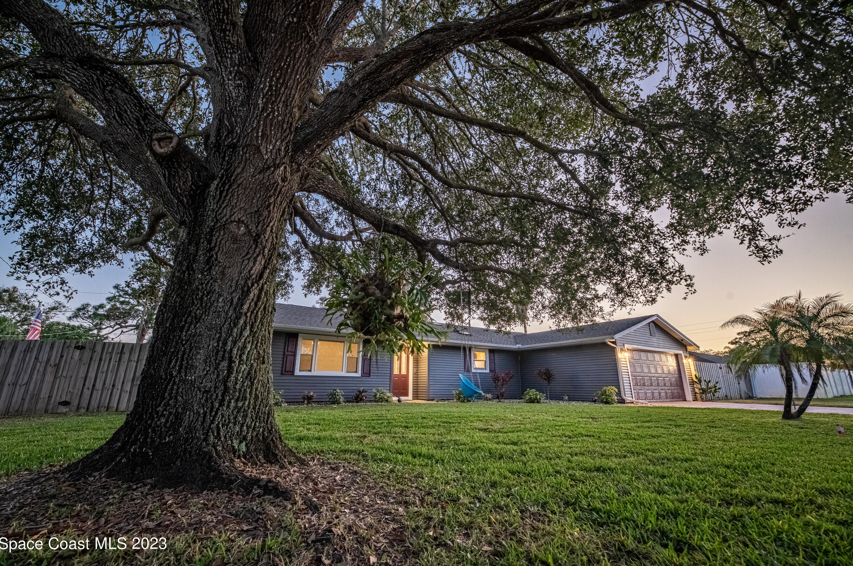 2624 School Dr, Melbourne, FL 32905-4242