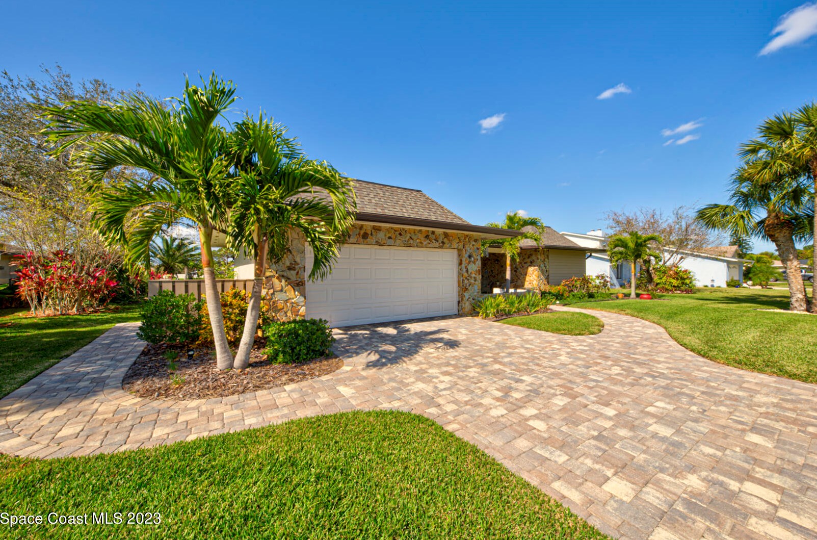 718 Wing Foot Ln, Melbourne, FL 32940-7855