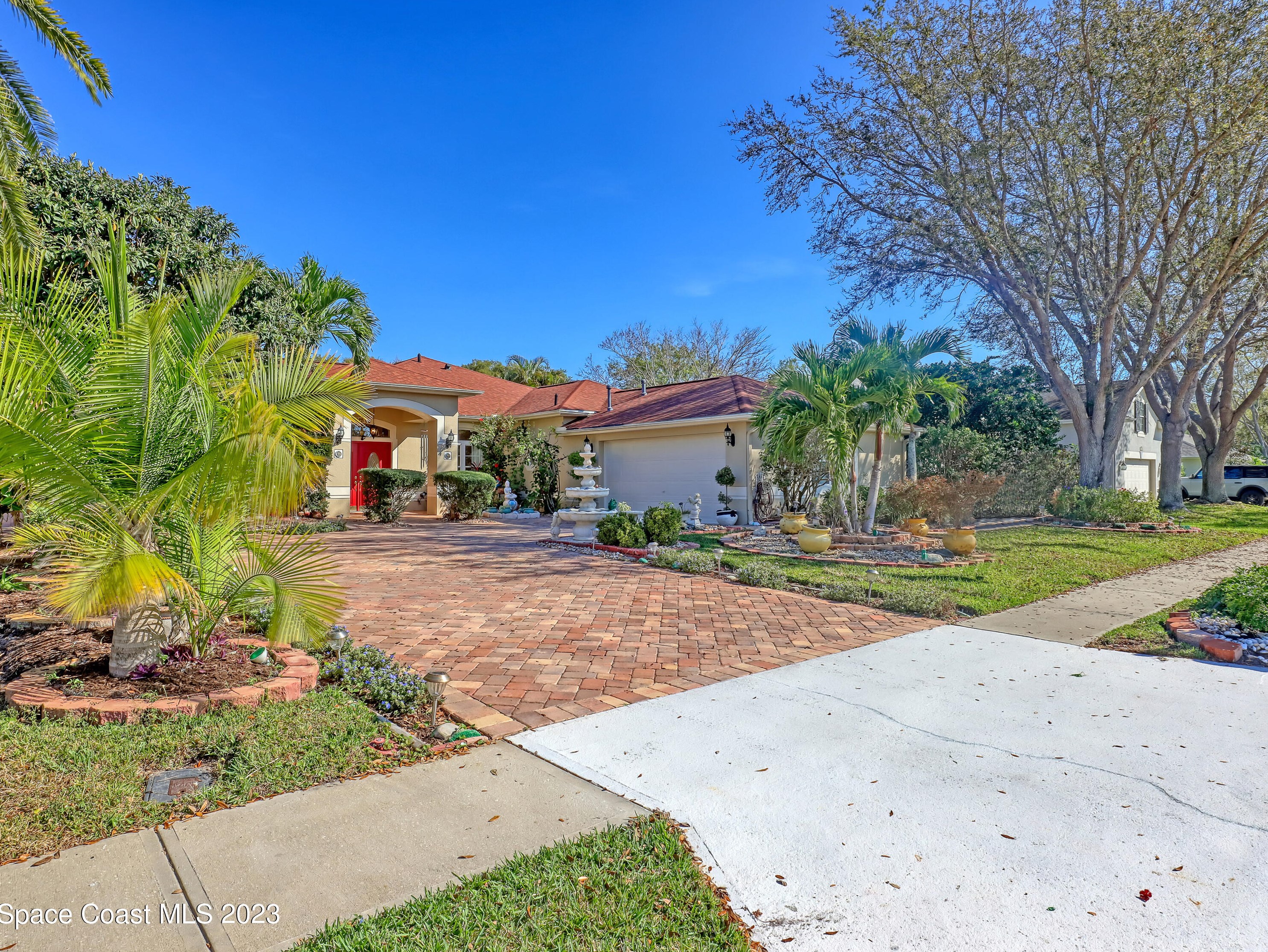 795 Conestee Dr, Melbourne, FL 32904-1811