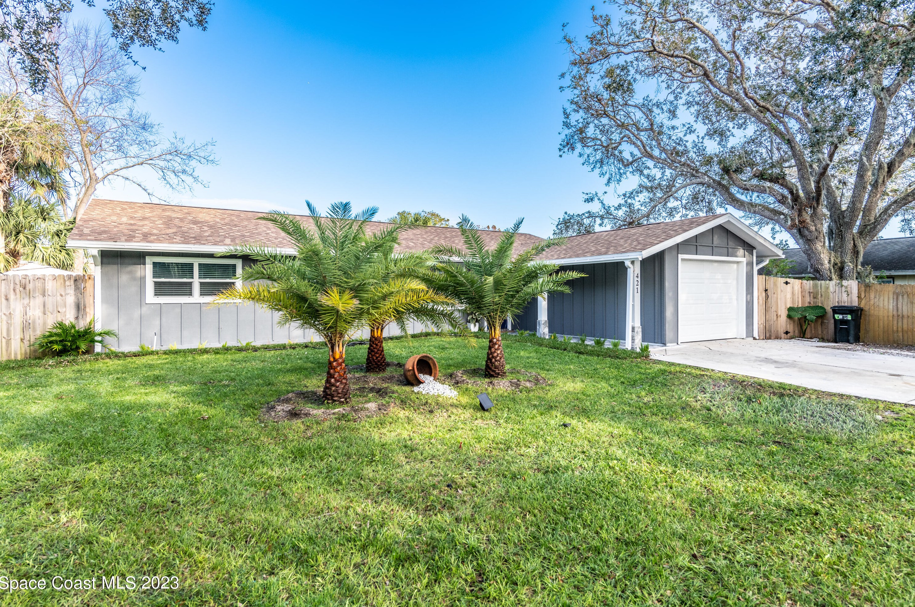 421 S Center St, Ormond Beach, FL 32174