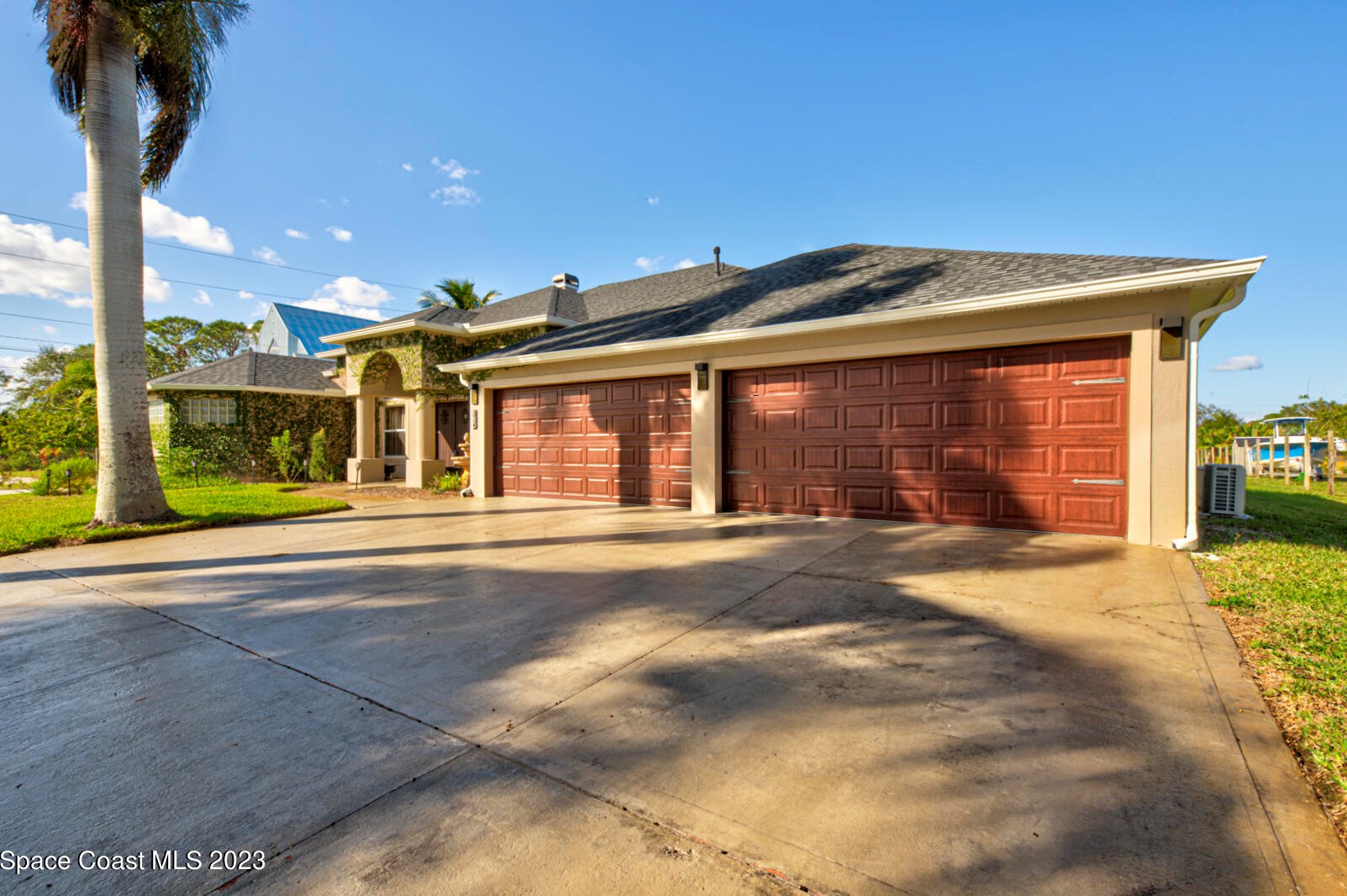180 Grant Rd, Merritt Island, FL 32953