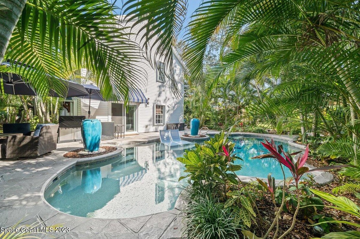 523 Avenue A, Melbourne, FL 32951-2204