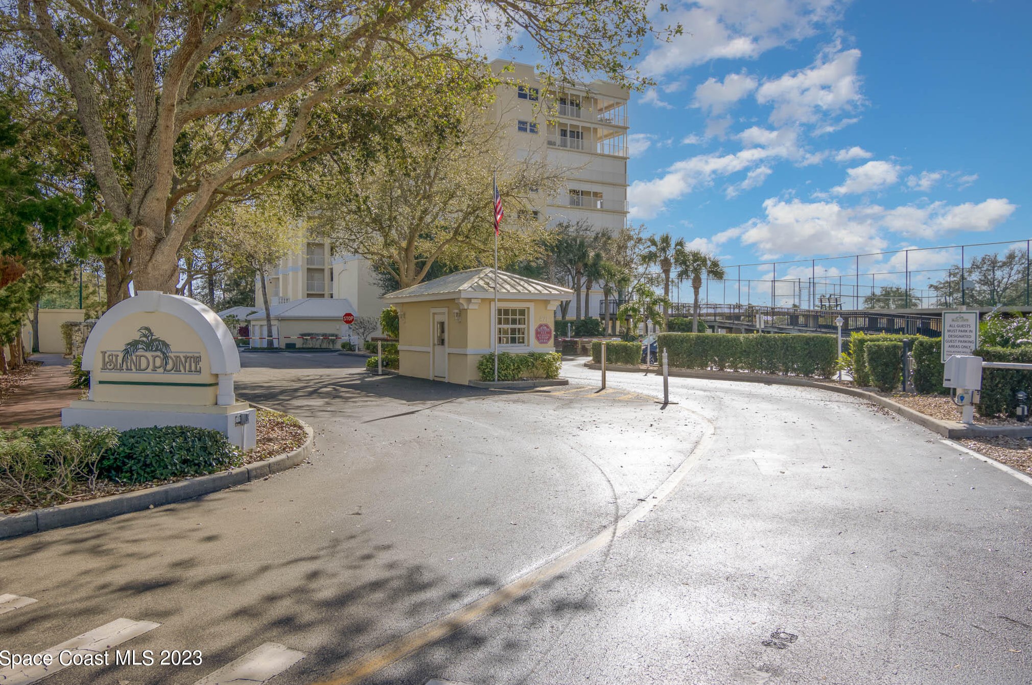 490 Sail Ln, Merritt Island FL  32953-4867 exterior