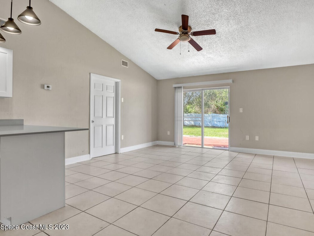 130 Anderson Ave, Melbourne, FL 32907-3069