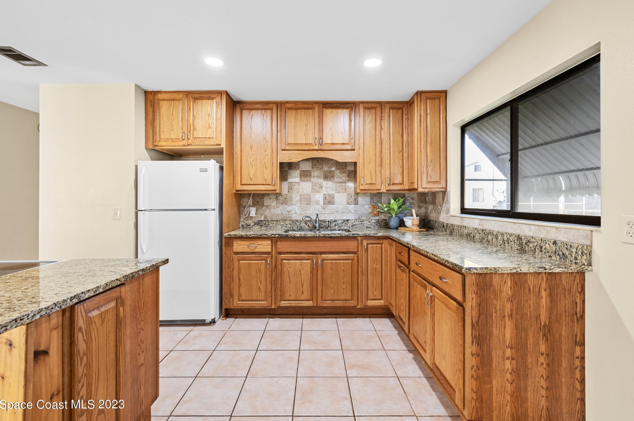 1490 Carr Cir, Melbourne, FL 32905-3803