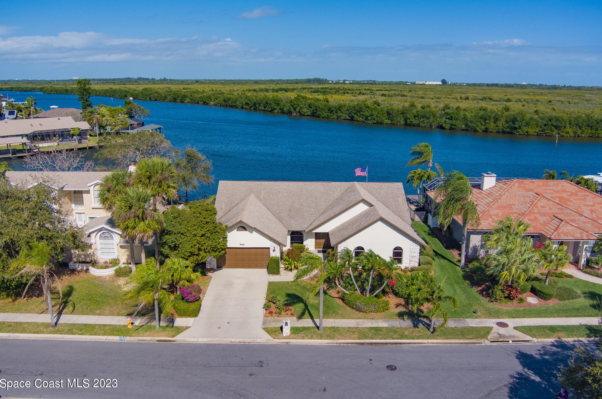 2100 Leeward Ln, Merritt Island, FL 32953-3061
