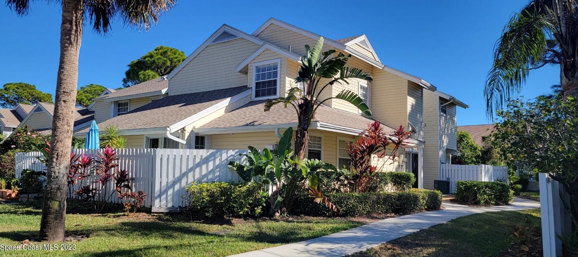 721 Players Ct, Melbourne, FL 32940-7024