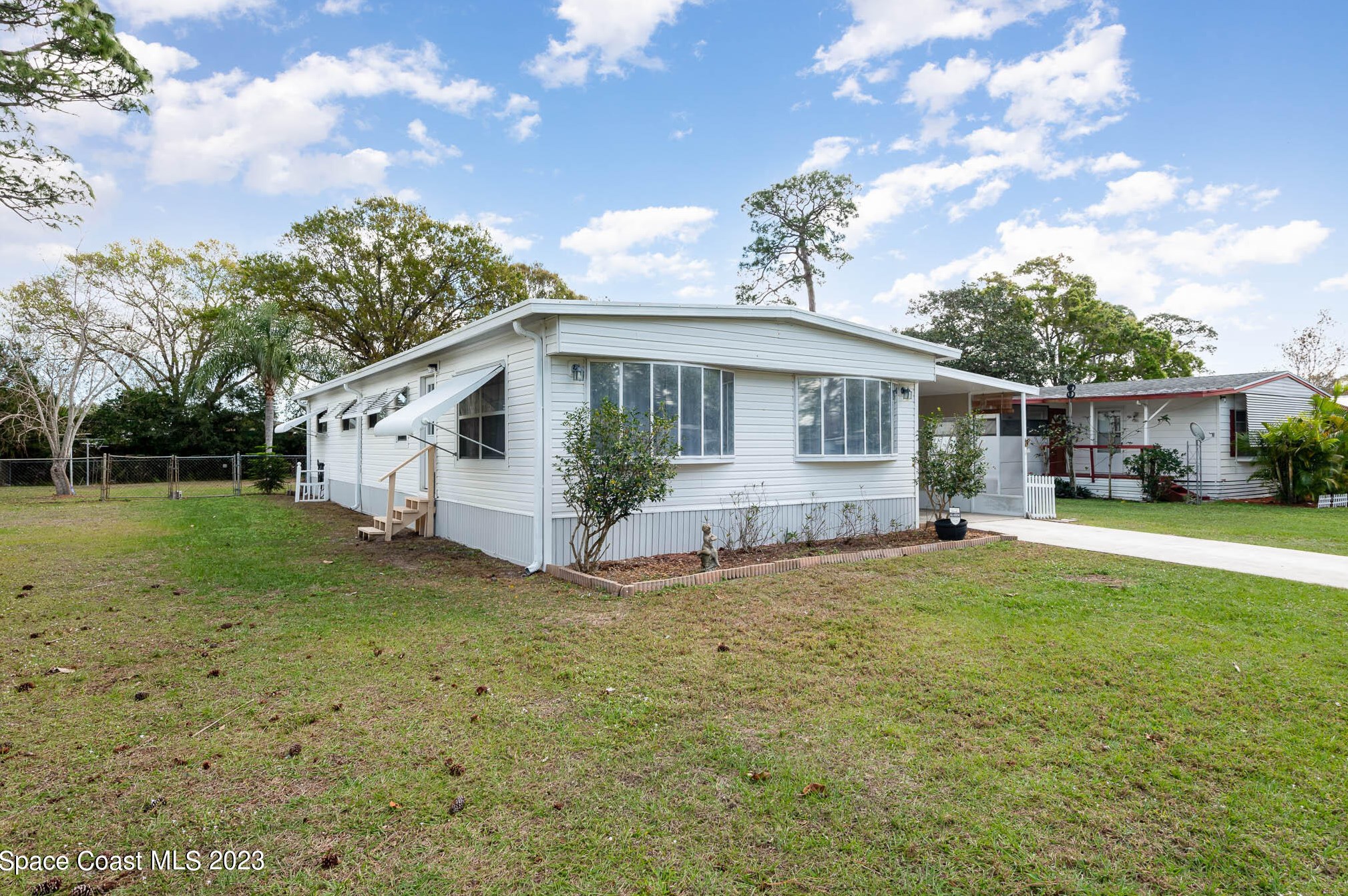 19 Annette Dr, Melbourne, FL 32904-1989