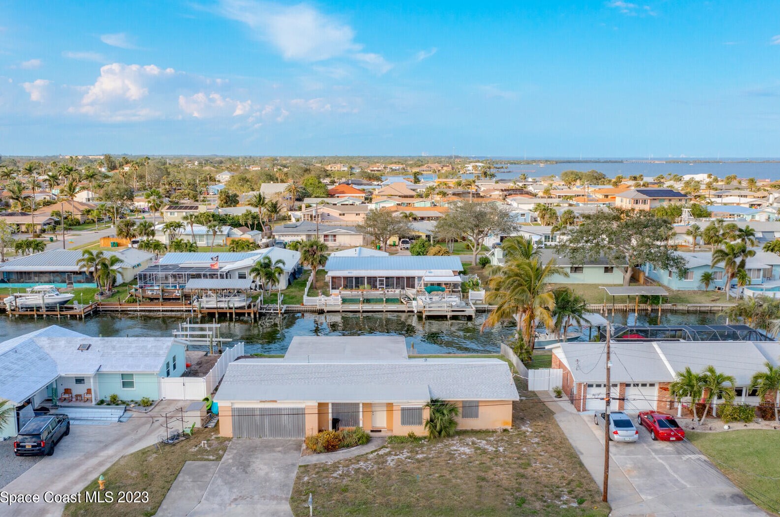 1670 Central Ave, Merritt Island, FL 32952-5675