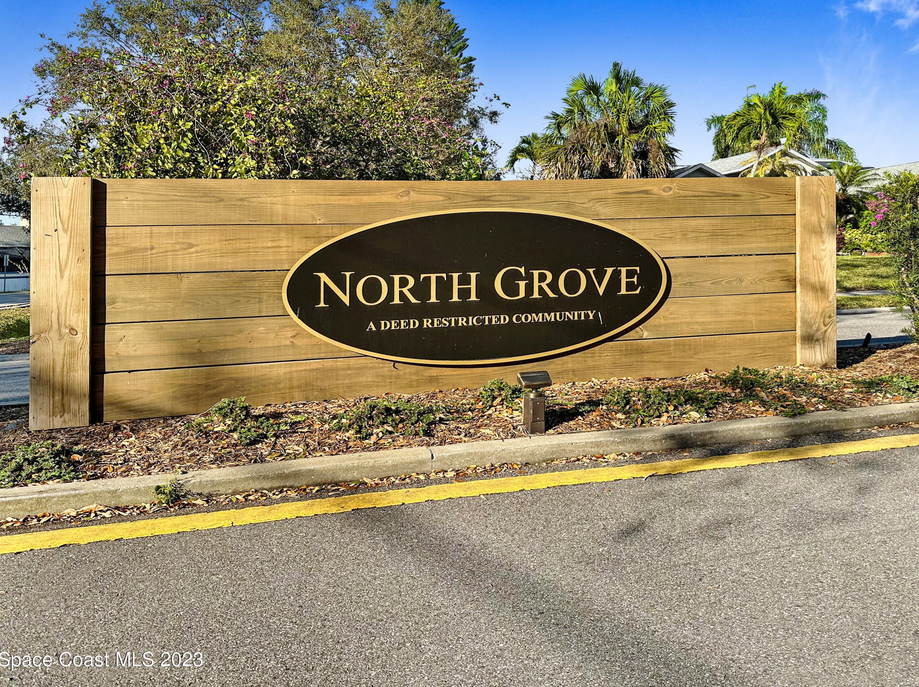 285 Northgrove Dr, Merritt Island, FL 32953