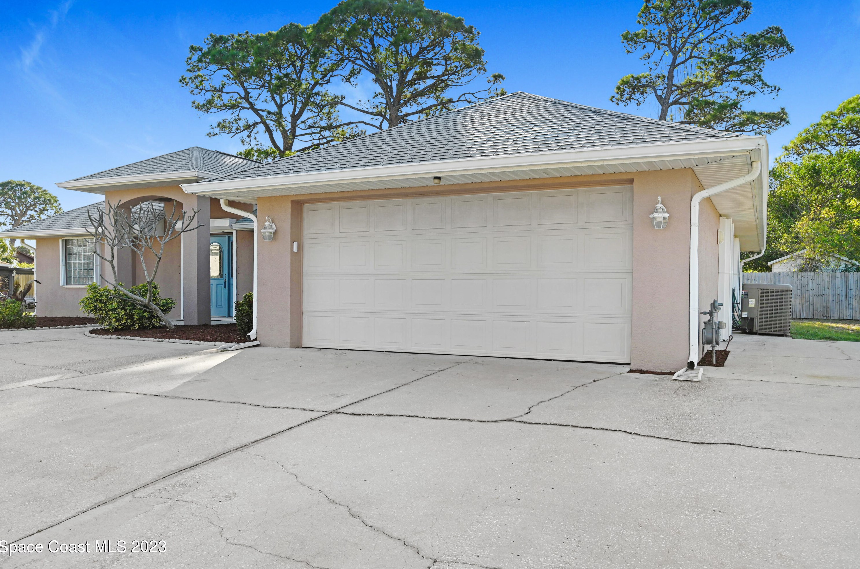 1135 Newfound Harbor Dr, Merritt Island, FL 32952