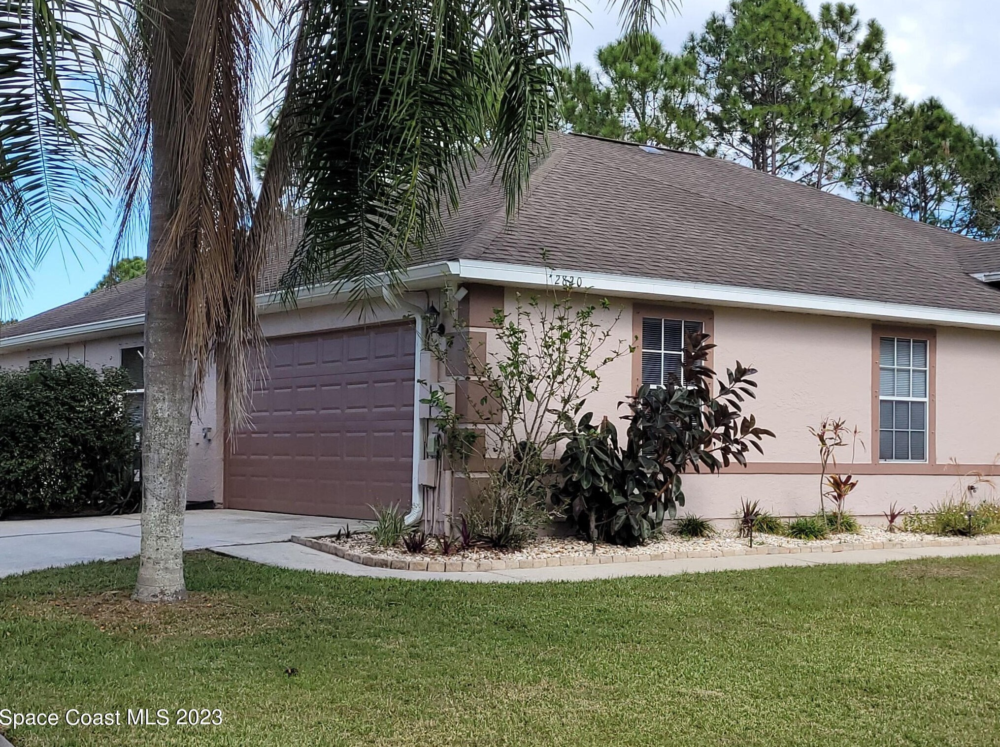 2820 Night Heron Dr, Mims, FL 32754
