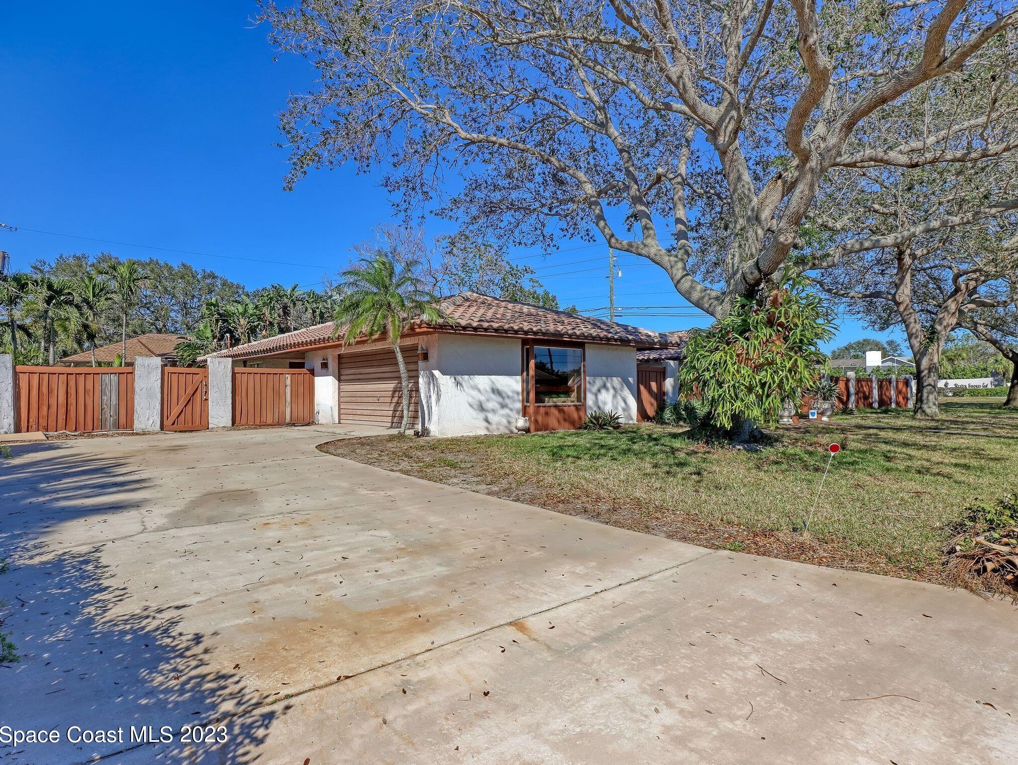 600 Alamanda Ct, Melbourne, FL 32903-4501