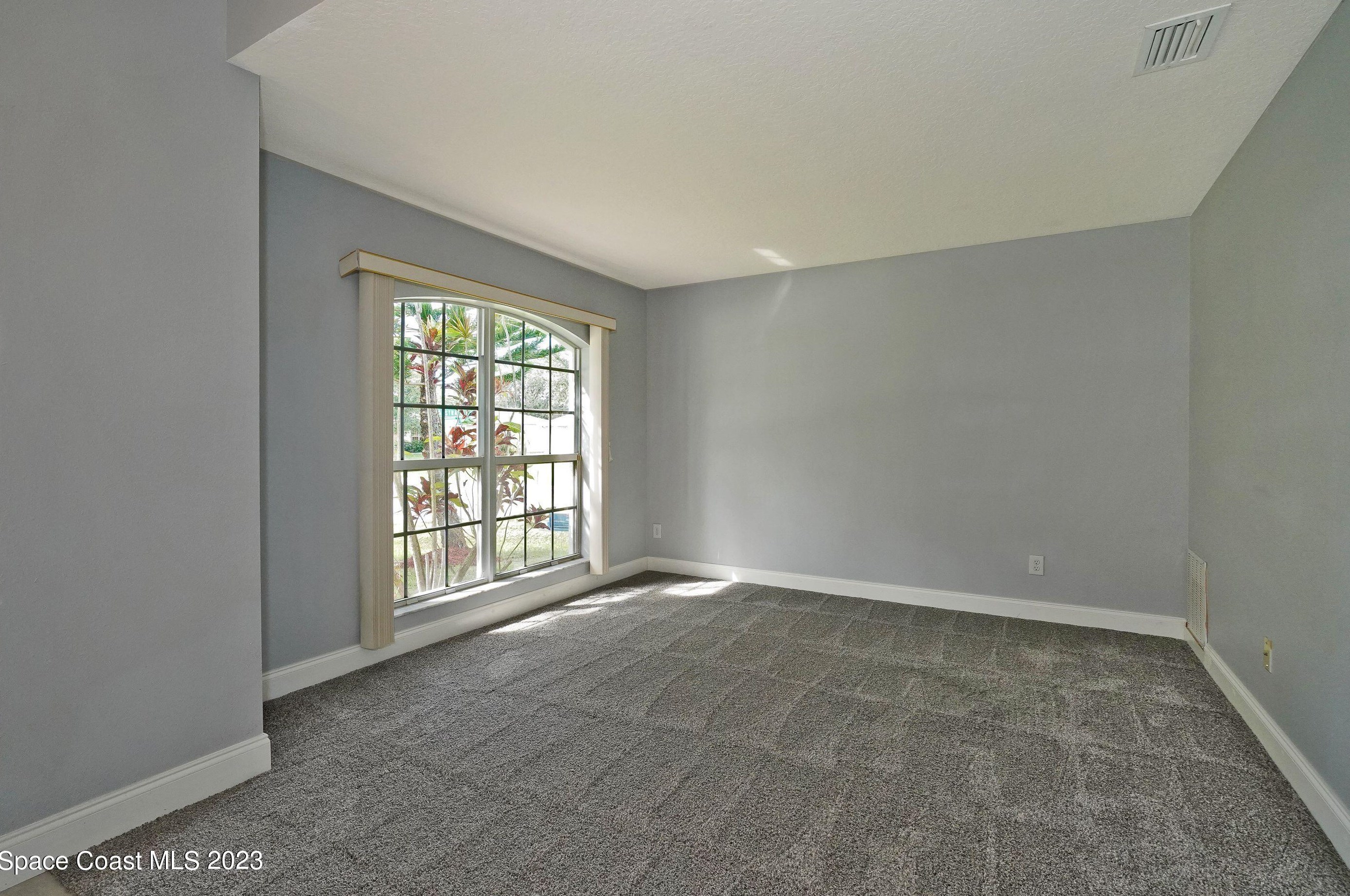 402 Australian Rd, Melbourne, FL 32907-2901