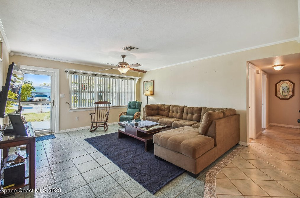 610 Barrett Dr, Merritt Island FL  32952-5885 exterior