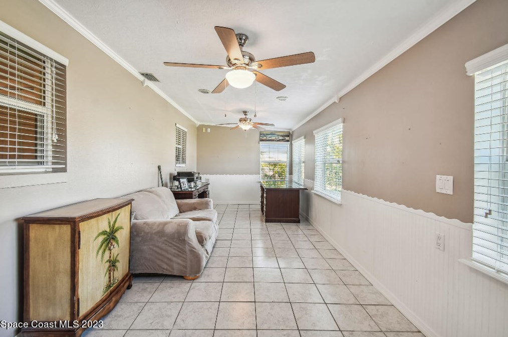 610 Barrett Dr, Merritt Island FL  32952-5885 exterior